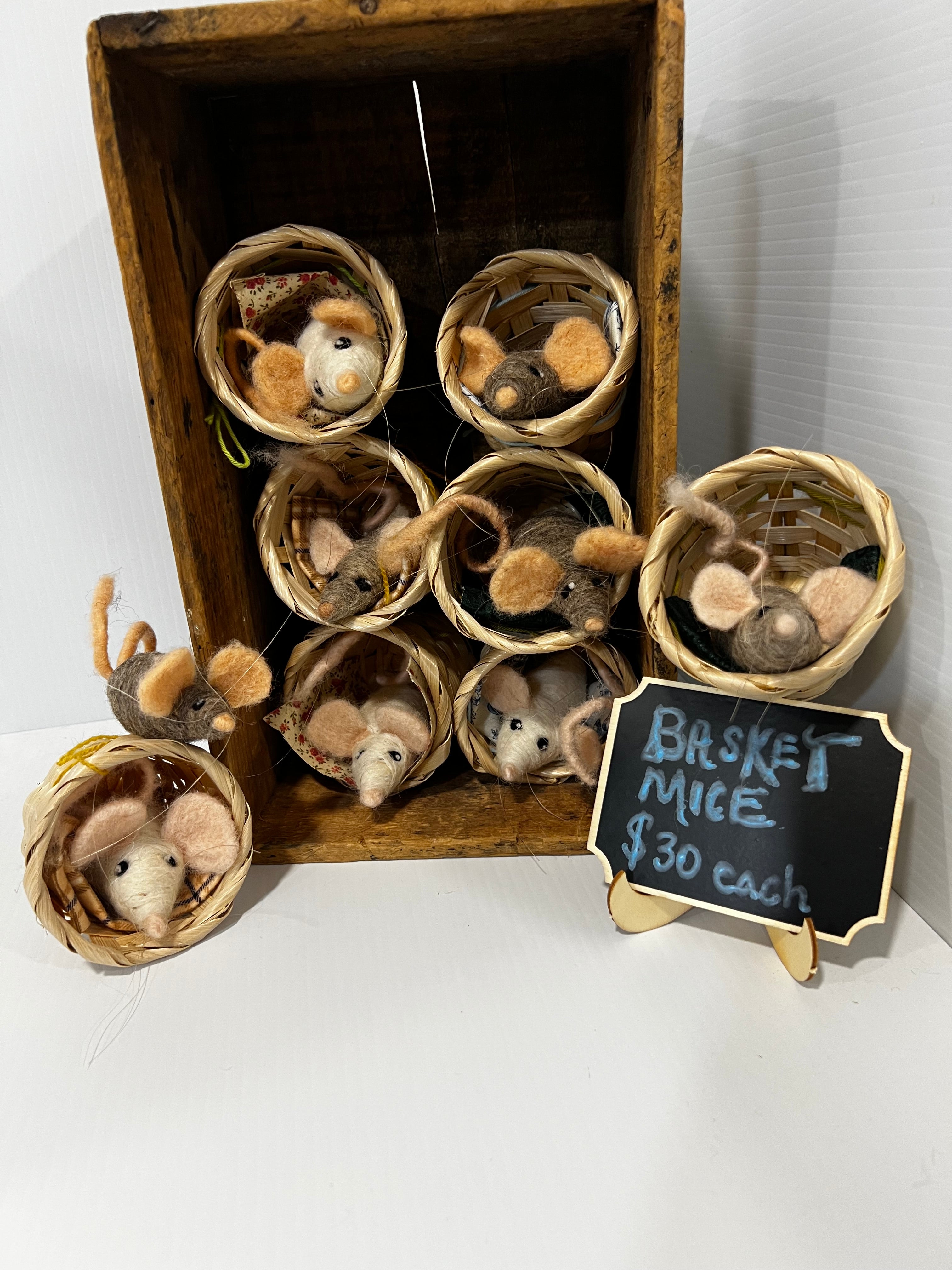 Basket Mouse