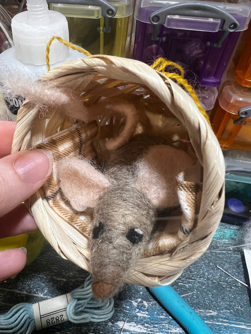 Basket Mouse